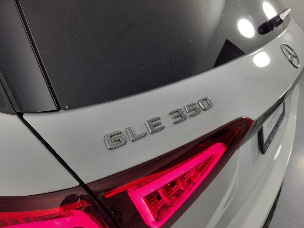 Used 2021 Mercedes-Benz GLE 350 4MATIC image 7