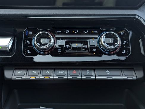 New 2026 GMC Sierra 1500 AT4 w/ AT4 Premium Package image 26