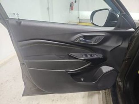 Used 2024 Chevrolet Trax ACTIV FWD image 8