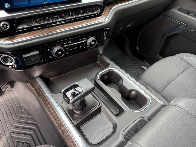 Certified 2024 Chevrolet Silverado 1500 RST AWD/4WD image 18