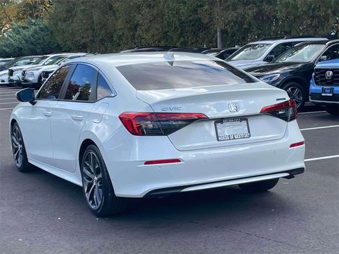 Certified 2024 Honda Civic Touring image 7