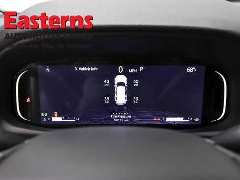 Used 2024 Jeep Wagoneer L Series II w/ Flexible Seating Group RWD image 18