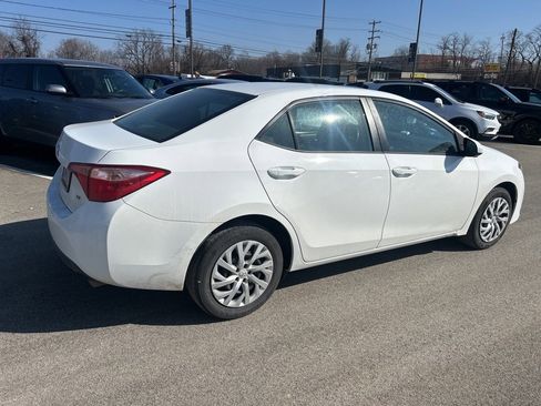 Used 2018 Toyota Corolla LE image 6