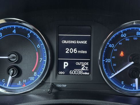 Used 2017 Toyota Corolla LE image 8