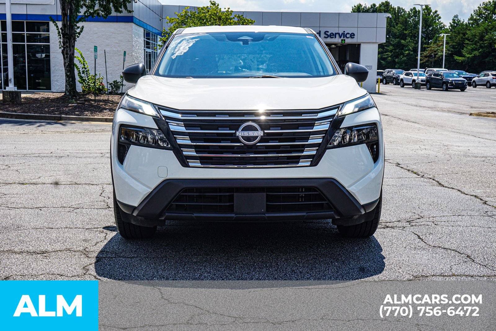 Used 2024 Nissan Rogue S FWD image 11
