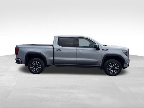Used 2025 GMC Sierra 1500 AT4 w/ Technology Package AWD/4WD image 26