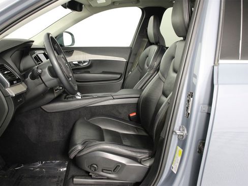 Certified 2023 Volvo XC90 T8 Ultimate image 31