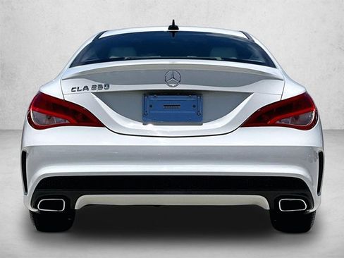 Used 2014 Mercedes-Benz CLA 250 image 4