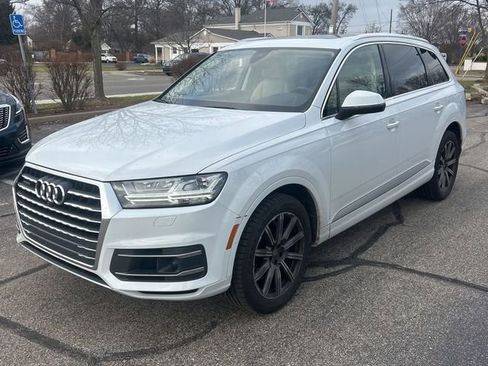 Used 2018 Audi Q7 3.0T Premium Plus image 2
