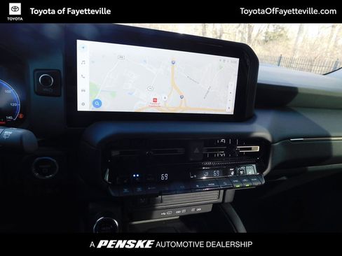 Used 2025 Toyota Land Cruiser image 7