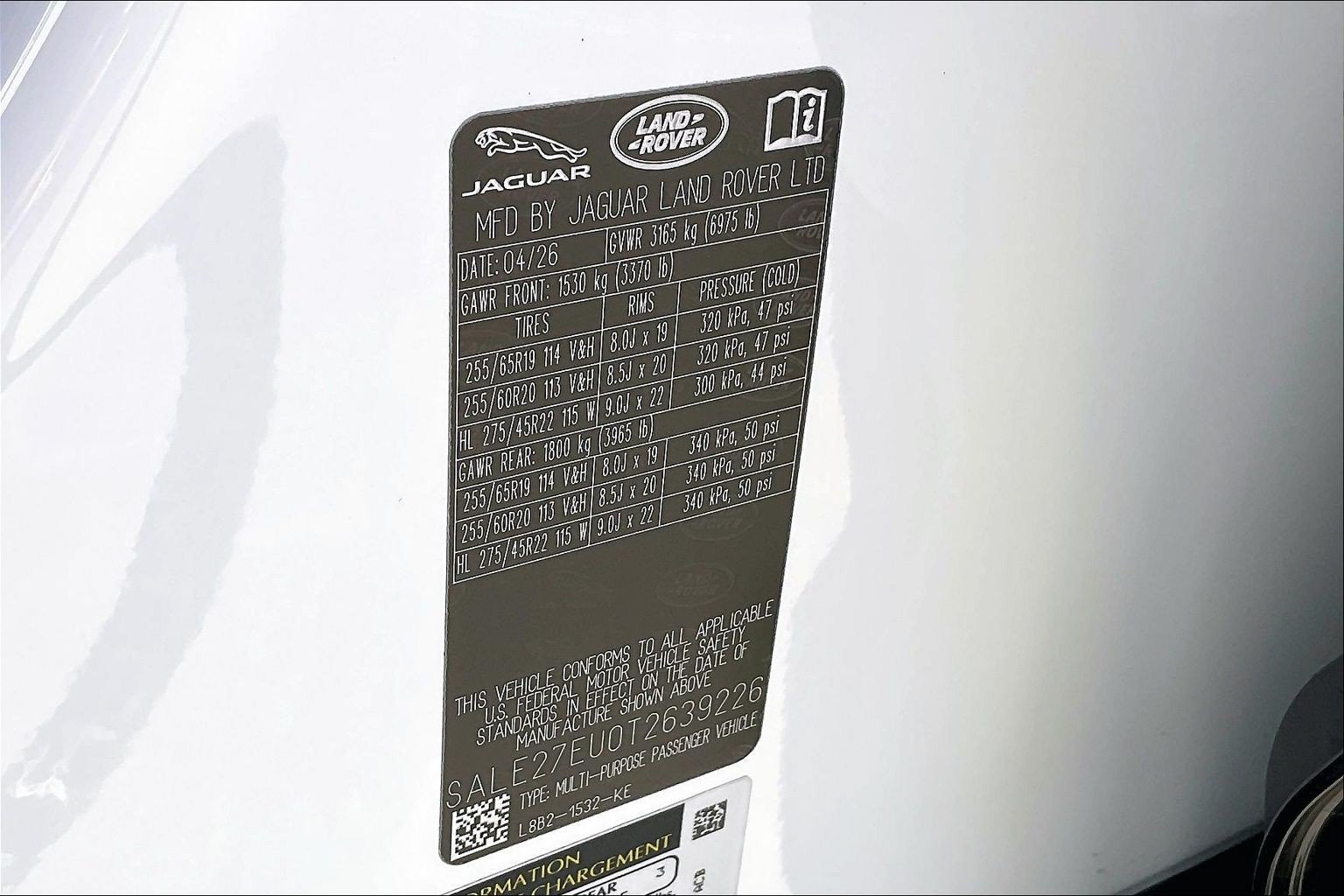 New 2026 Land Rover Defender 110 X-Dynamic SE AWD/4WD image 15