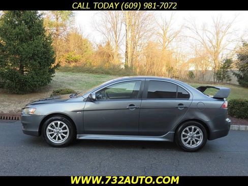 Used 2011 Mitsubishi Lancer ES image 2