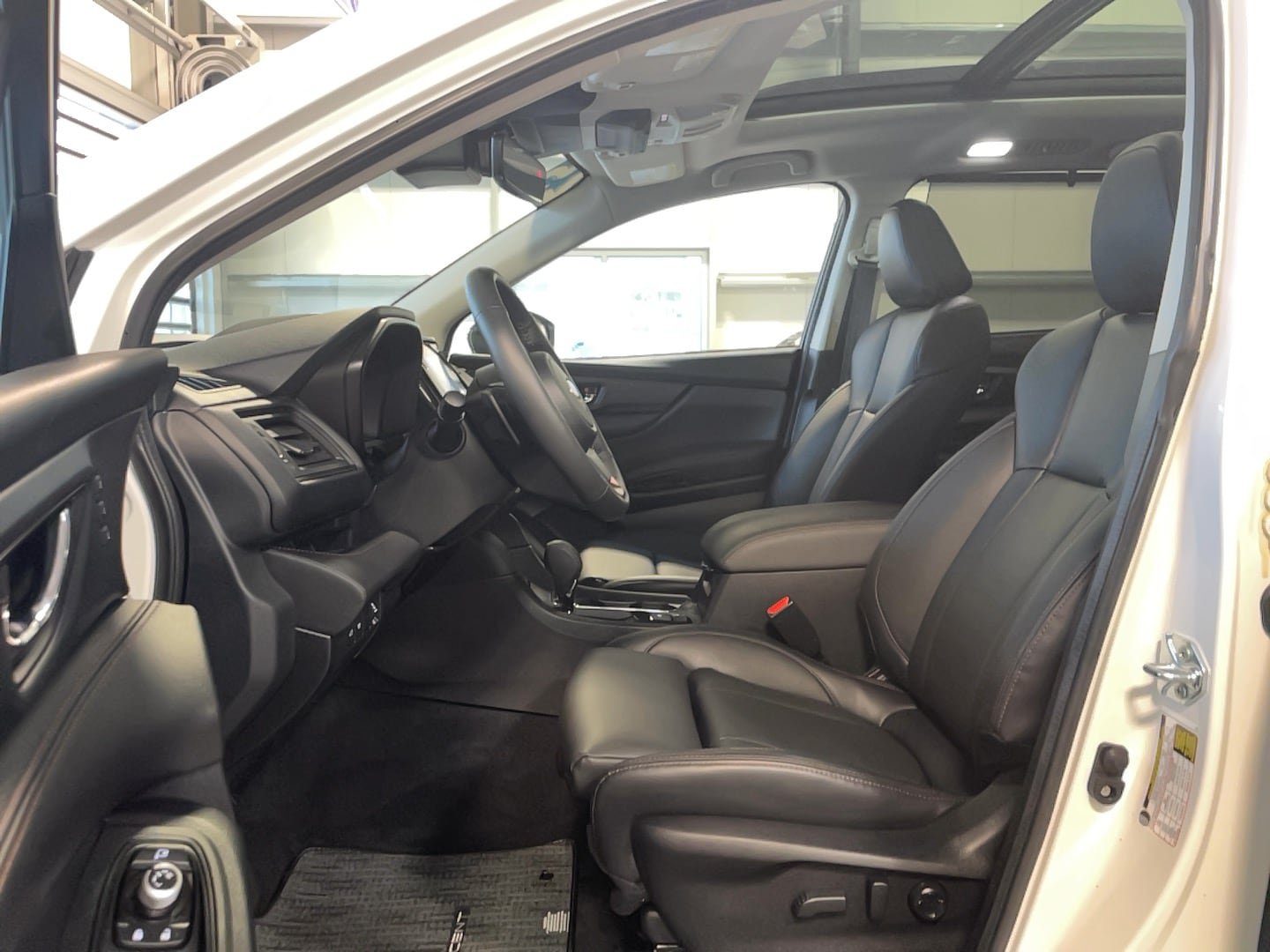 Used 2025 Subaru Ascent Bronze Edition AWD/4WD image 9