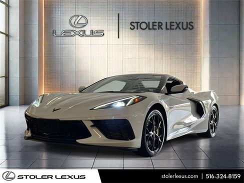 Used 2021 Chevrolet Corvette Stingray Premium Conv w/ Z51 Performance Package image 3