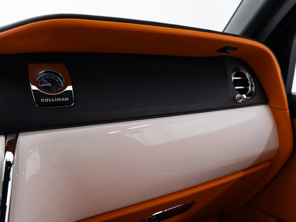 Certified 2023 Rolls-Royce Cullinan AWD/4WD image 47