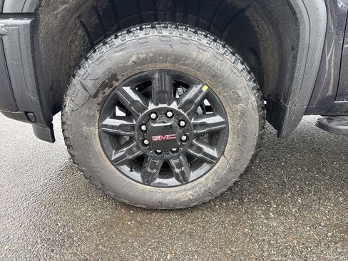New 2026 GMC Sierra 2500 AT4 w/ AT4 Premium Plus Package image 3
