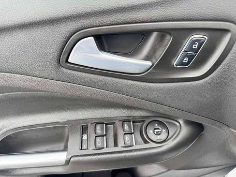 Used 2016 Ford Escape SE w/ SE Leather Comfort Package AWD/4WD image 39