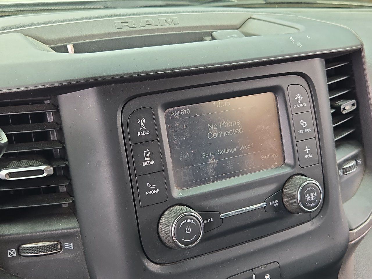 Used 2019 RAM 2500 Tradesman w/ Chrome Appearance Group AWD/4WD image 13