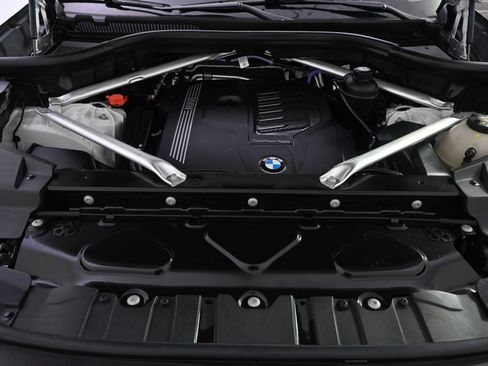 Used 2022 BMW X6 xDrive40i w/ M Sport Package AWD/4WD image 23