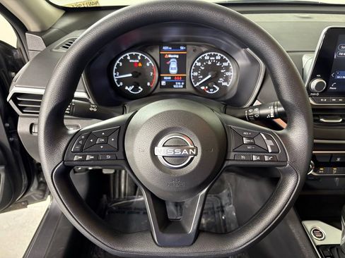 Certified 2025 Nissan Altima 2.5 S image 19