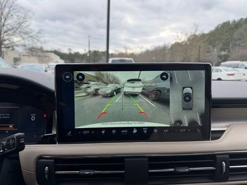 New 2026 Lincoln Corsair Premiere image 16