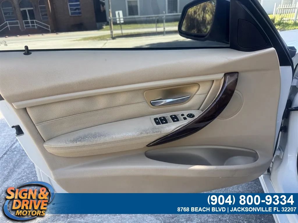 Used 2013 BMW 328i Sedan RWD image 33