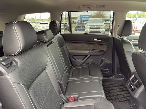 Certified 2023 Volkswagen Atlas SEL image 11