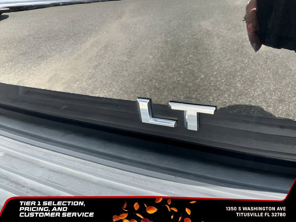 Used 2024 Chevrolet Suburban LT AWD/4WD image 40