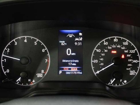 Used 2024 Toyota Corolla Cross L FWD image 11