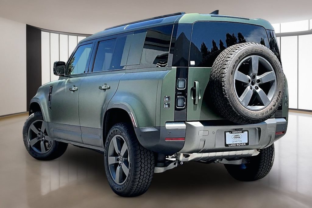 New 2026 Land Rover Defender 110 S AWD/4WD image 3