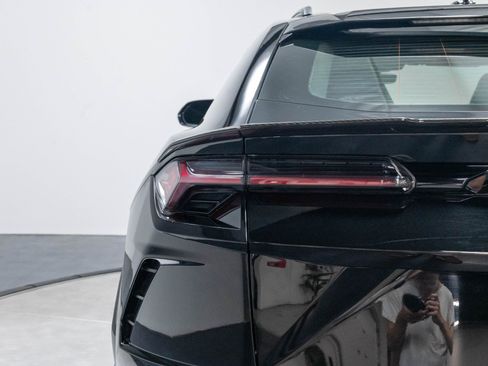 Used 2019 Lamborghini Urus AWD/4WD image 78