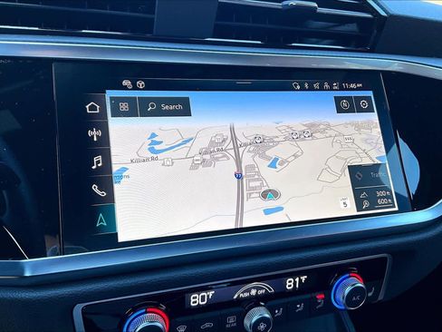 Used 2024 Audi Q3 2.0T Premium Plus image 37