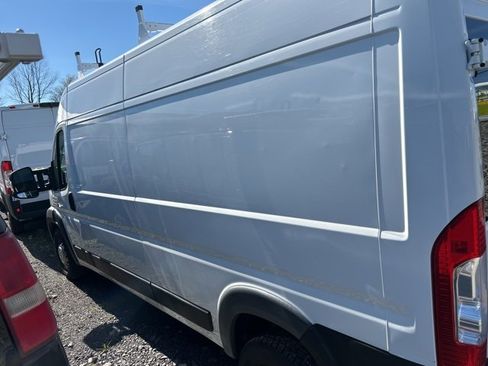 Used 2021 RAM ProMaster 2500 image 4