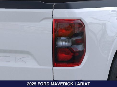 New 2025 Ford Maverick Lariat w/ Black Appearance Package AWD/4WD image 21