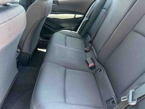 Used 2025 Toyota Corolla LE FWD image 18