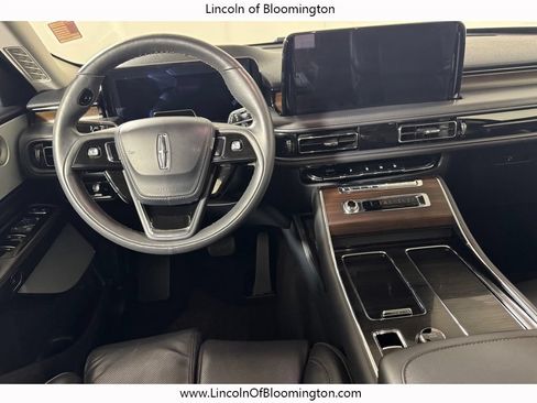 Used 2025 Lincoln Aviator Reserve w/ Equipment Group 201A AWD/4WD image 20