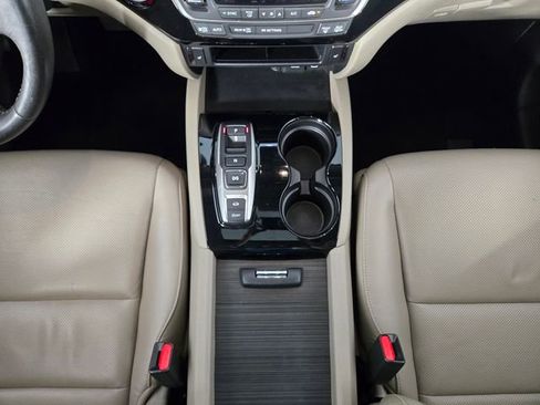 Used 2020 Honda Ridgeline RTL-E image 25