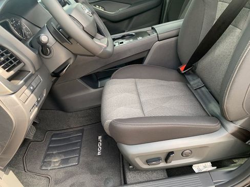 New 2026 Nissan Rogue SV FWD image 20