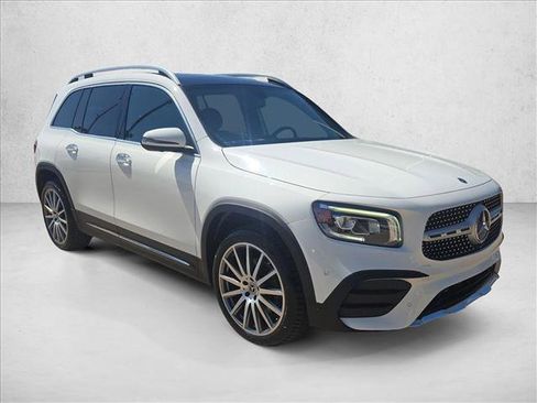 Certified 2022 Mercedes-Benz GLB 250 image 3