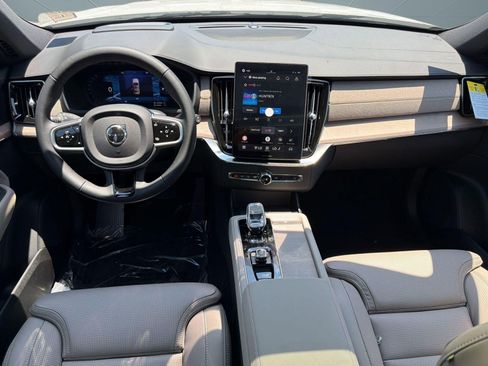 New 2026 Volvo XC90 T8 Ultra w/ Protection Package AWD/4WD image 16