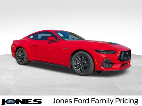 New 2026 Ford Mustang GT image 2