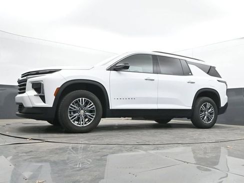 Used 2024 Chevrolet Traverse LT FWD image 48