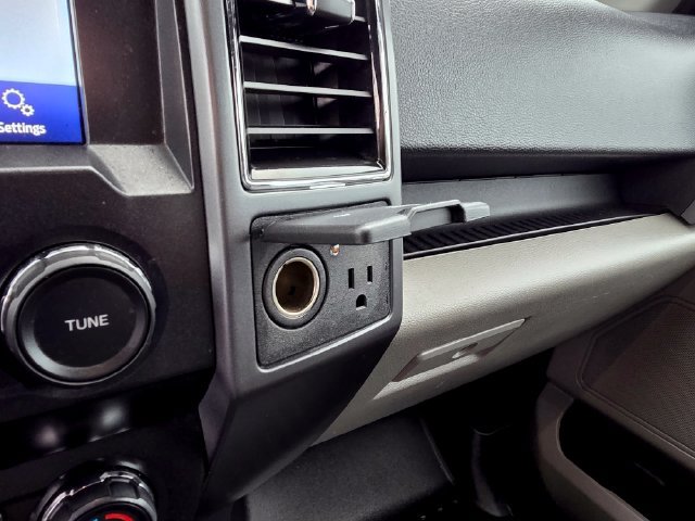 Used 2020 Ford F150 XLT w/ Equipment Group 302A Luxury AWD/4WD image 21
