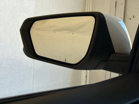 Used 2022 Chevrolet Equinox LT image 44