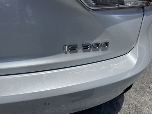 Used 2019 Lexus IS 300 RWD image 24