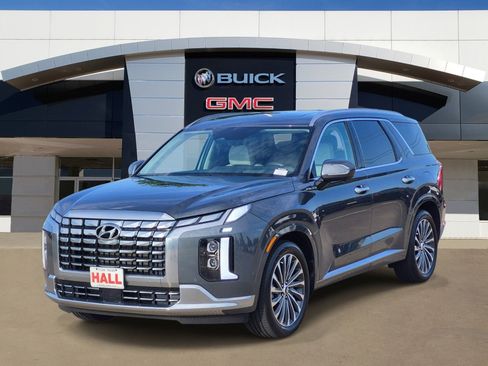 Used 2025 Hyundai Palisade Calligraphy FWD image 3