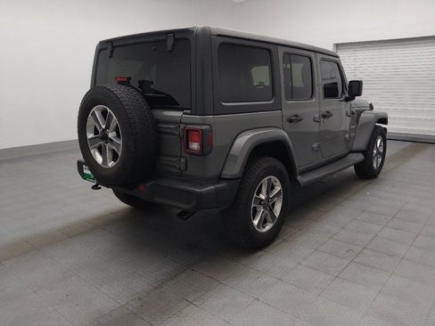 Used 2019 Jeep Wrangler Unlimited Sahara AWD/4WD image 9
