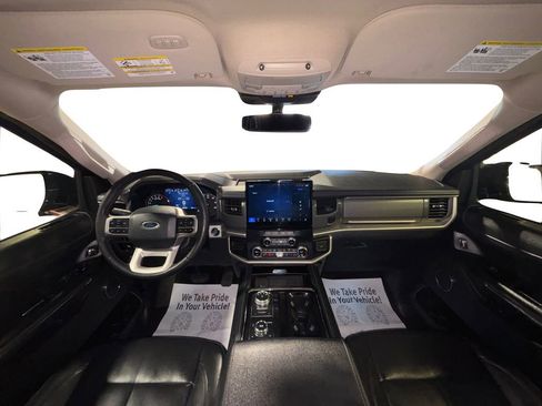 Used 2024 Ford Expedition Max XLT image 22