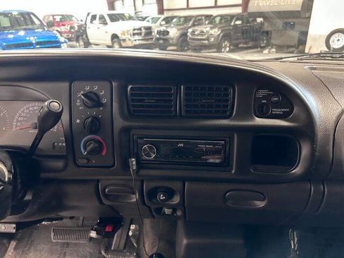 Used 2001 Dodge Ram 2500 Truck SLT image 19
