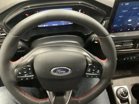 Used 2023 Ford Escape ST-Line w/ Tech Pack #1 AWD/4WD image 16